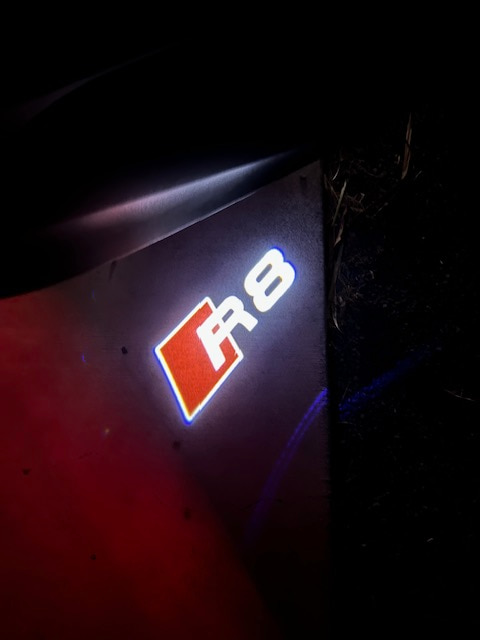 R8 Logo Türbeleuchtung – Bild 2